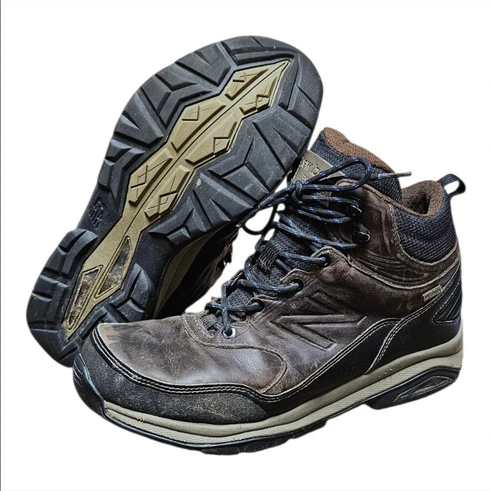 New Balance Waterproof Trail Hiking‎ Boots Men's Size 9.5 Brown Leather MW1400DB